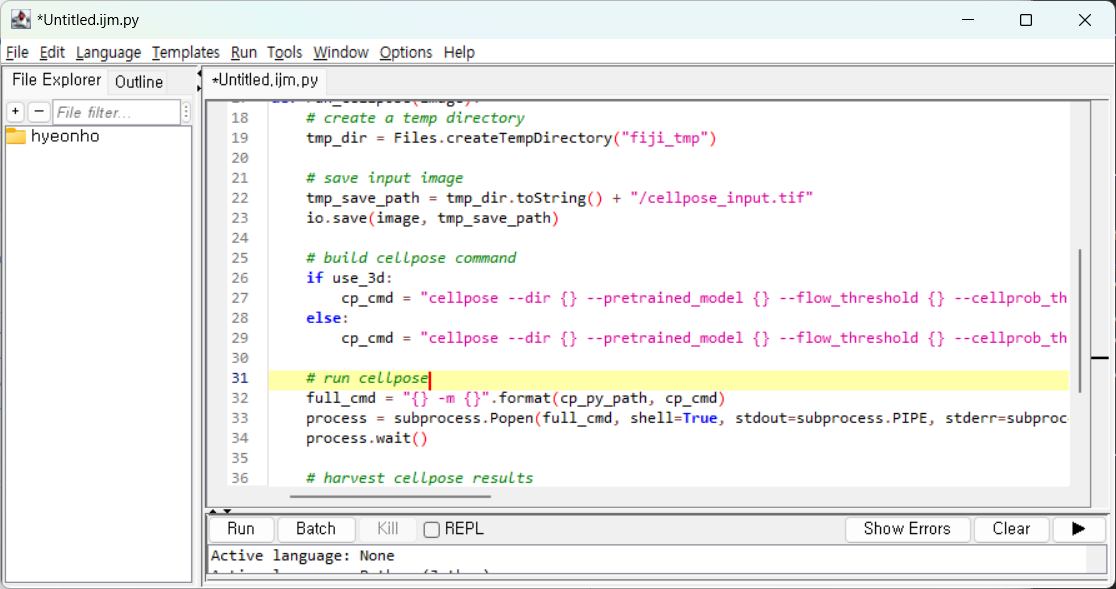 Ed's script open in the Fiji text editor